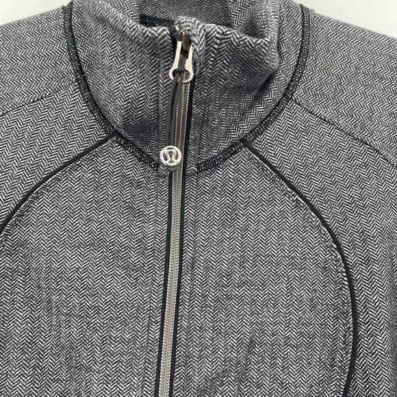 Lululemon Gray Black Herring Bone Mock Neck Zip-Up Track Jacket Size 8 - Picture 3 of 6
